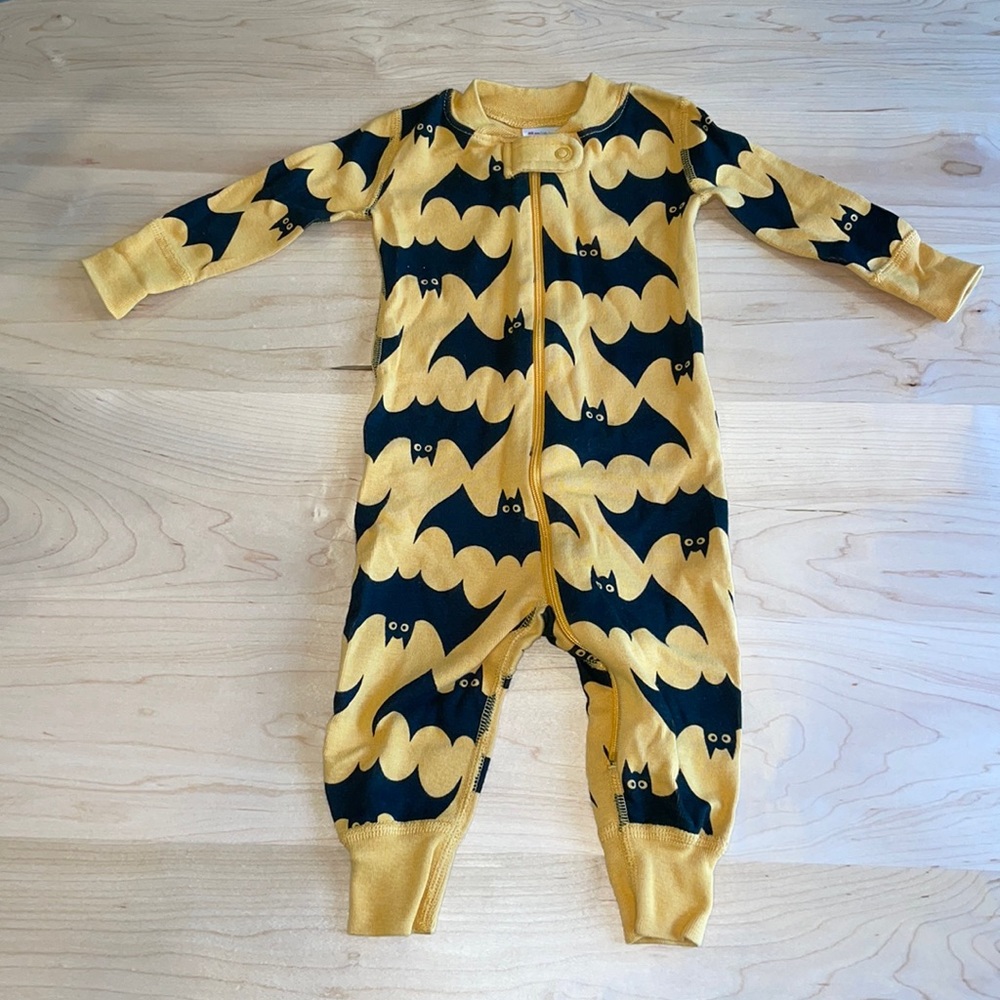 Hanna Andersson Halloween Pajamas Bat Print 3-6 months 🦇 🎃